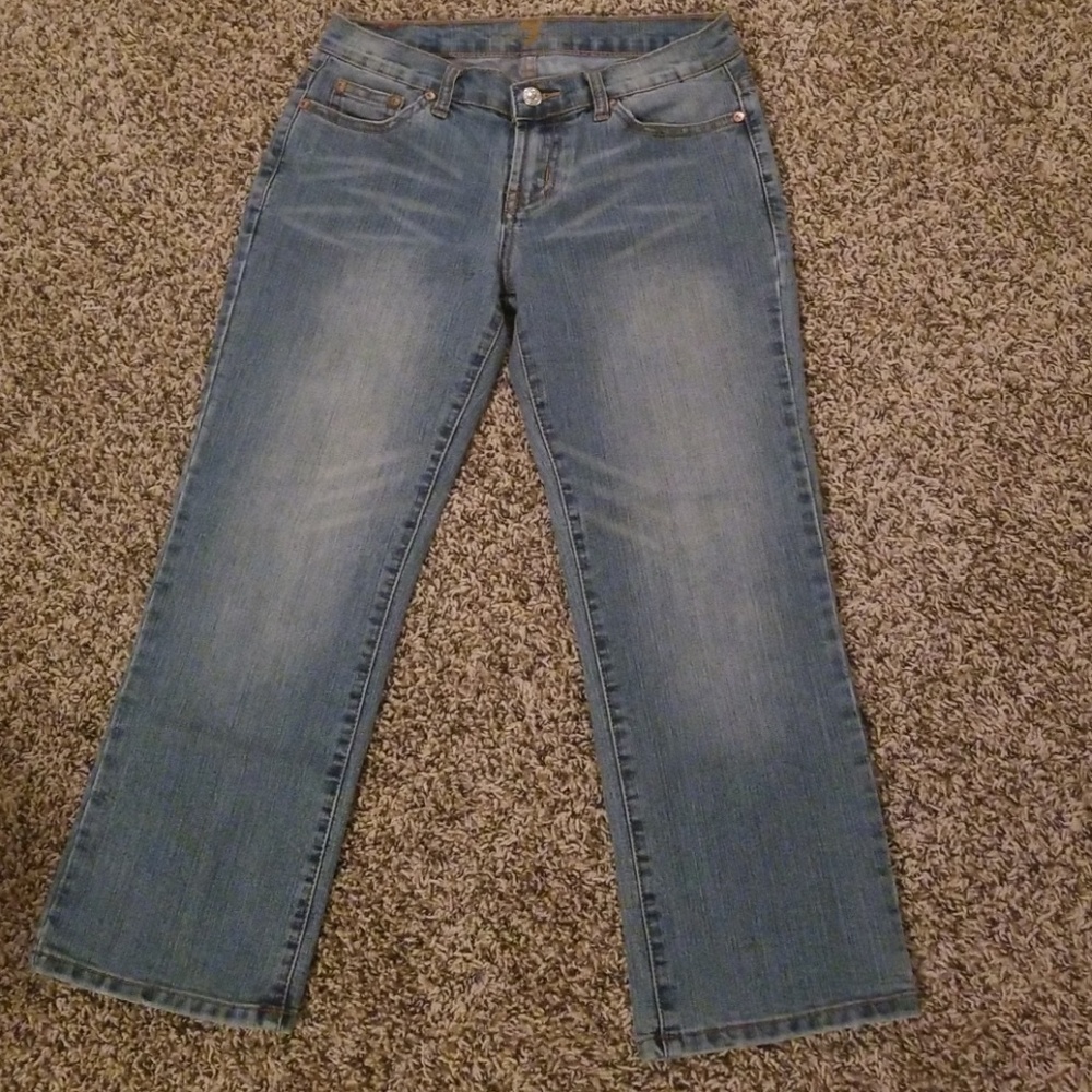 7 For All Mankind cropped denim, size 27